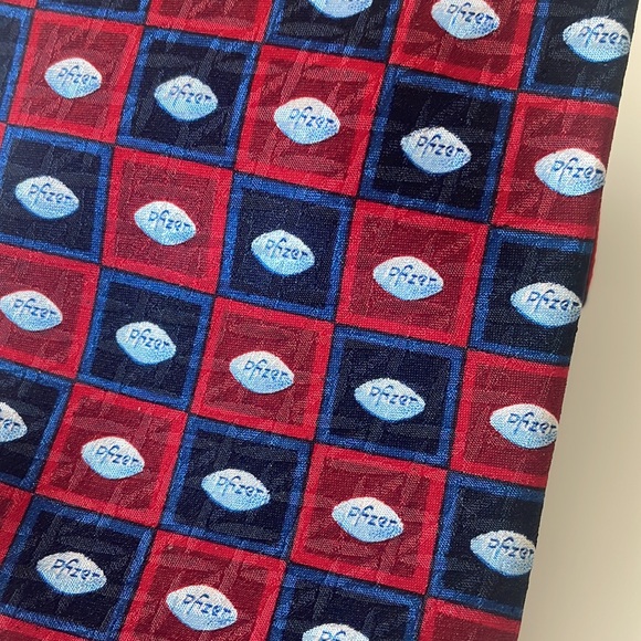 Pfizer Men’s All Silk Necktie - Red & Navy - Picture 7 of 7